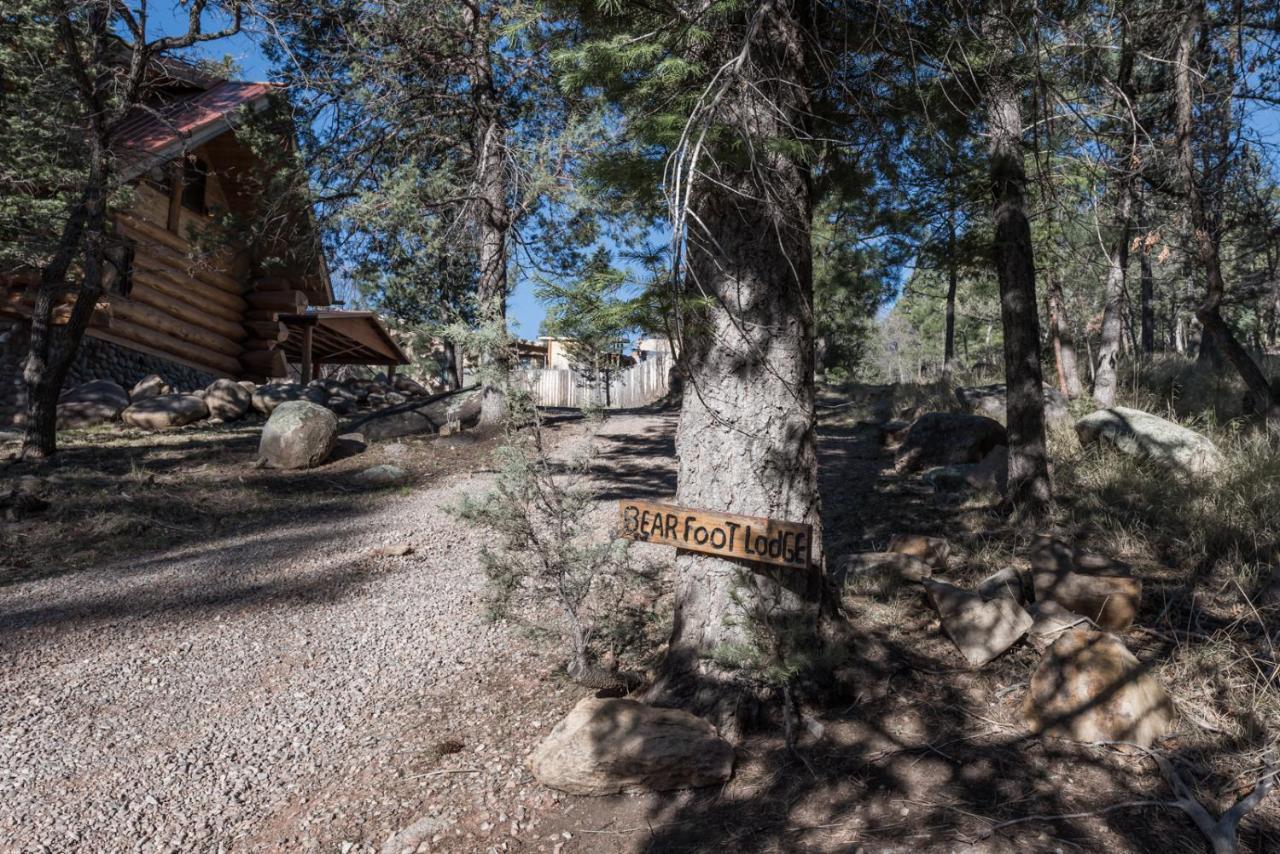 Bear Foot Lodge, 2 Bedrooms, Sleeps 6, Gas Grill, Walk To River, Hot Tub Ruidoso Luaran gambar