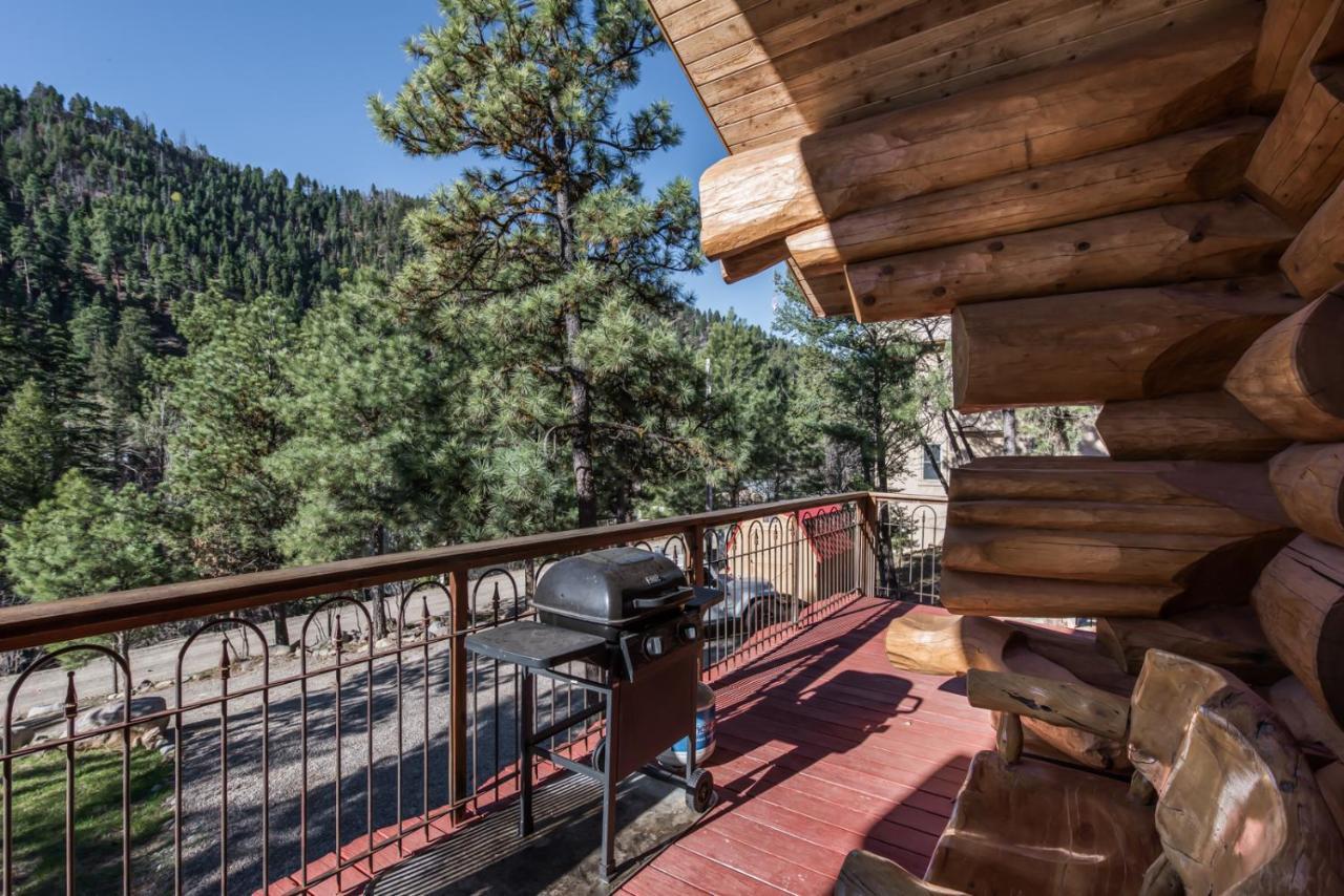 Bear Foot Lodge, 2 Bedrooms, Sleeps 6, Gas Grill, Walk To River, Hot Tub Ruidoso Luaran gambar